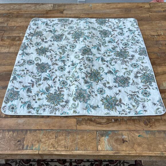 Bella Notte Pillow Sham 27 x 27" 100% Linen Quilted Button Closure Floral - Picture 1 of 10